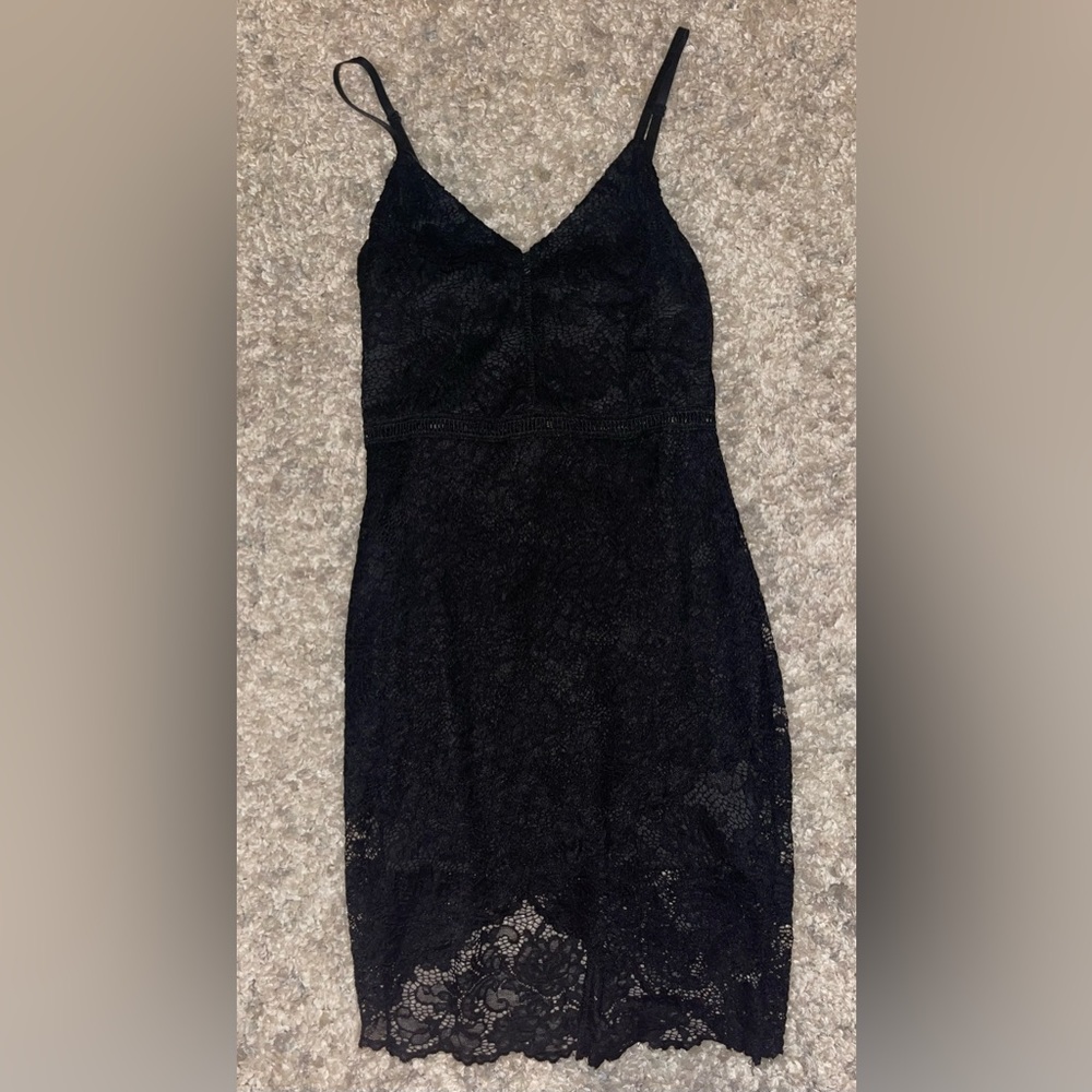 lace black dress